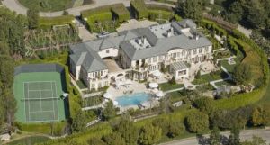 Photos - house in garden - home and garden decorating - Lisa Vanderpump mansion in Beverly Hills.jpg